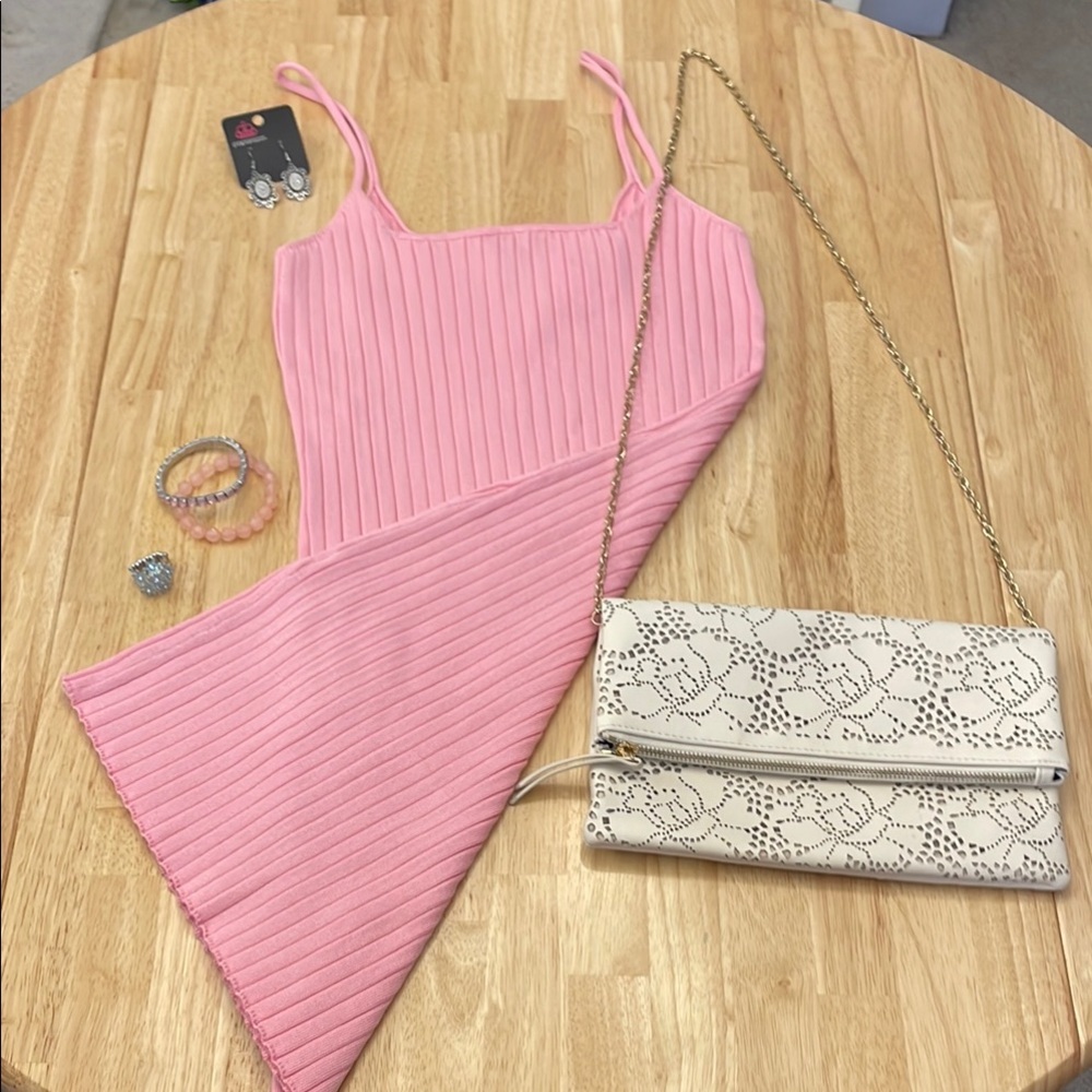 Chic outfit Urban Expressions bag, XL Forever 21 dress, Paparazzi accessories